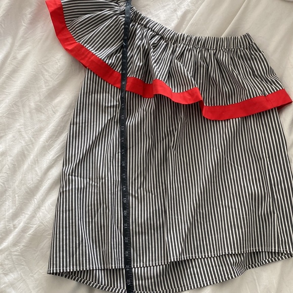 Vince Camuto one shoulder top - Picture 4 of 5